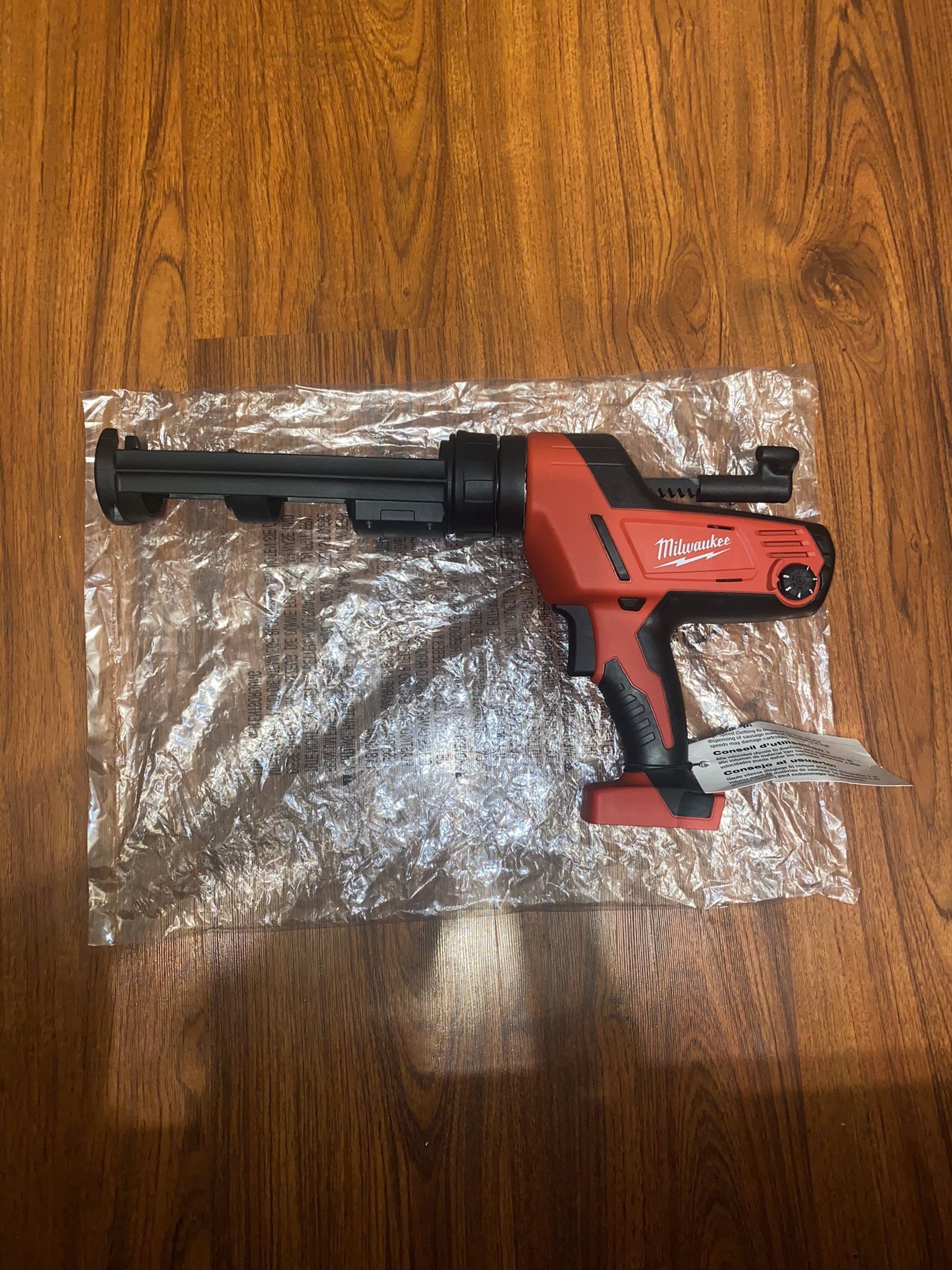 Milwaukee M18 Caulk And Adhesive Gun 2640-20 (Tool Only)
