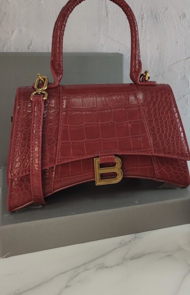 Purse. Handbag. Shoulder Bag. Handbag. Tote. Bolsa. Cartera.