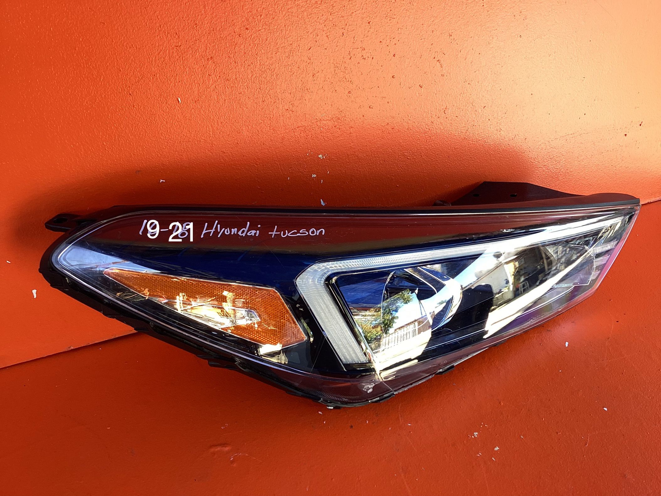 2019 2018 2021 Hyundai Tucson Right RH Passenger Side Halogen OEM Headlight
