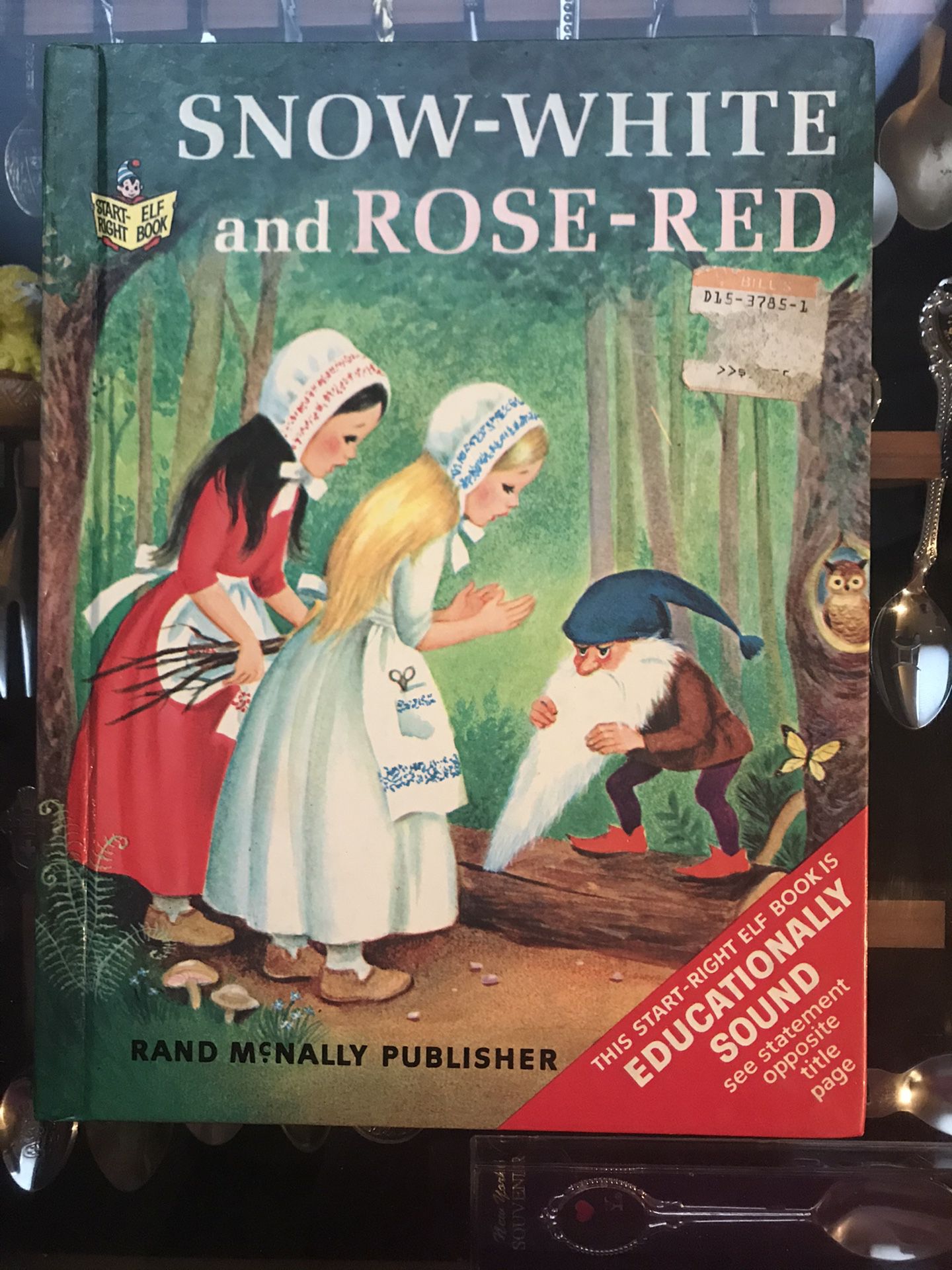 Snow White and Red Rose book