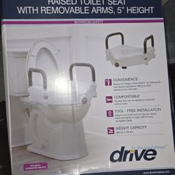 5 Inch Raised Toilet Seat With Handles 