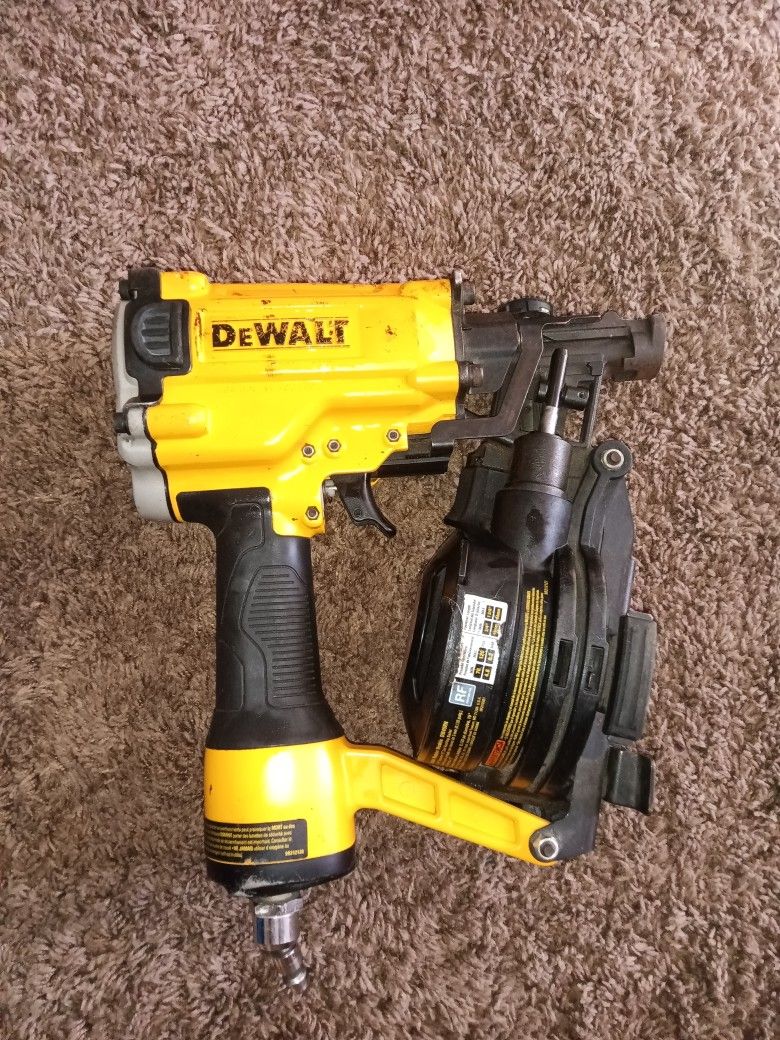 Dewalt 15 Deg Roofing Nail Gun