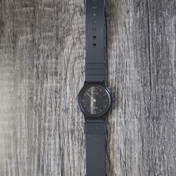 BLACK CASIO WATCH - EXCELLEMT CONDITION