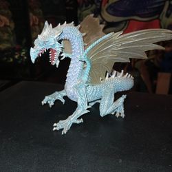 Cool lookin dragon 