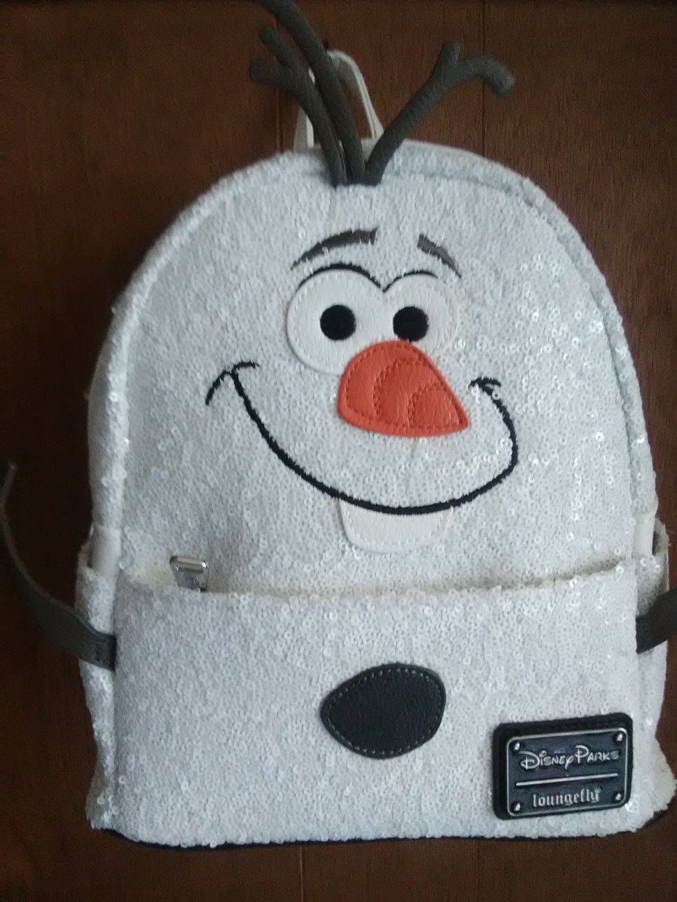 Loungefly Disney Olaf backpack brand new