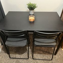 Black Table with chairs