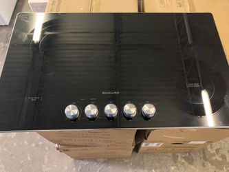 Brand New Kitchen Aid 5 Burner Glass Cooktop