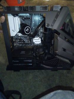 Liquid cooled GAMING PC PARTS