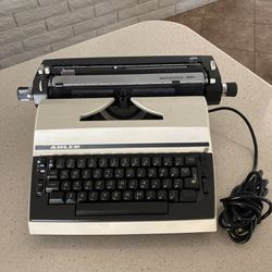 Electric Typewriter 