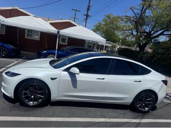 Tesla model 3 long range