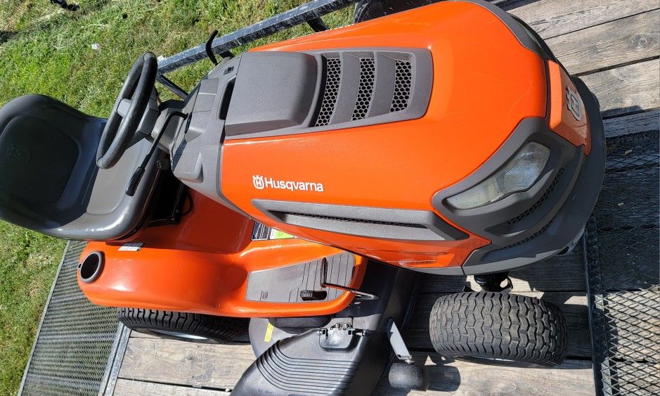 Husqvarna Riding Lawnmower 950.00