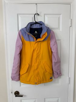 Girls size large Burton awesome winter ski/snowboard jacket excellent condition located in Weston