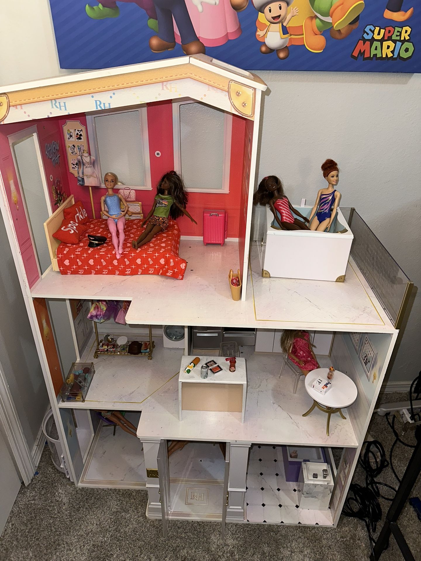  Rainbow High House – 3-Story Wood Doll House (4-Ft Tall & 3-Ft  Wide), Fully Furnished Fashion Dollhouse, Working Hot Tub, Shower,  Elevator, 50+ Accessories, Gift Toy for Kids Ages 6 7