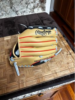 Brand new Rawlings without tags WPL10CBSG 10inch Leather Glove Left Hand Tan/Black t-ball baseball l