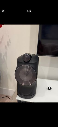 Bowers & Wilkins Formation Duo