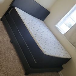 Respaldar Queen Con Colchones 