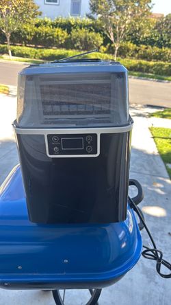 Ice maker