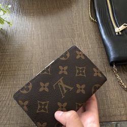Louis Vitton Hand Wallet