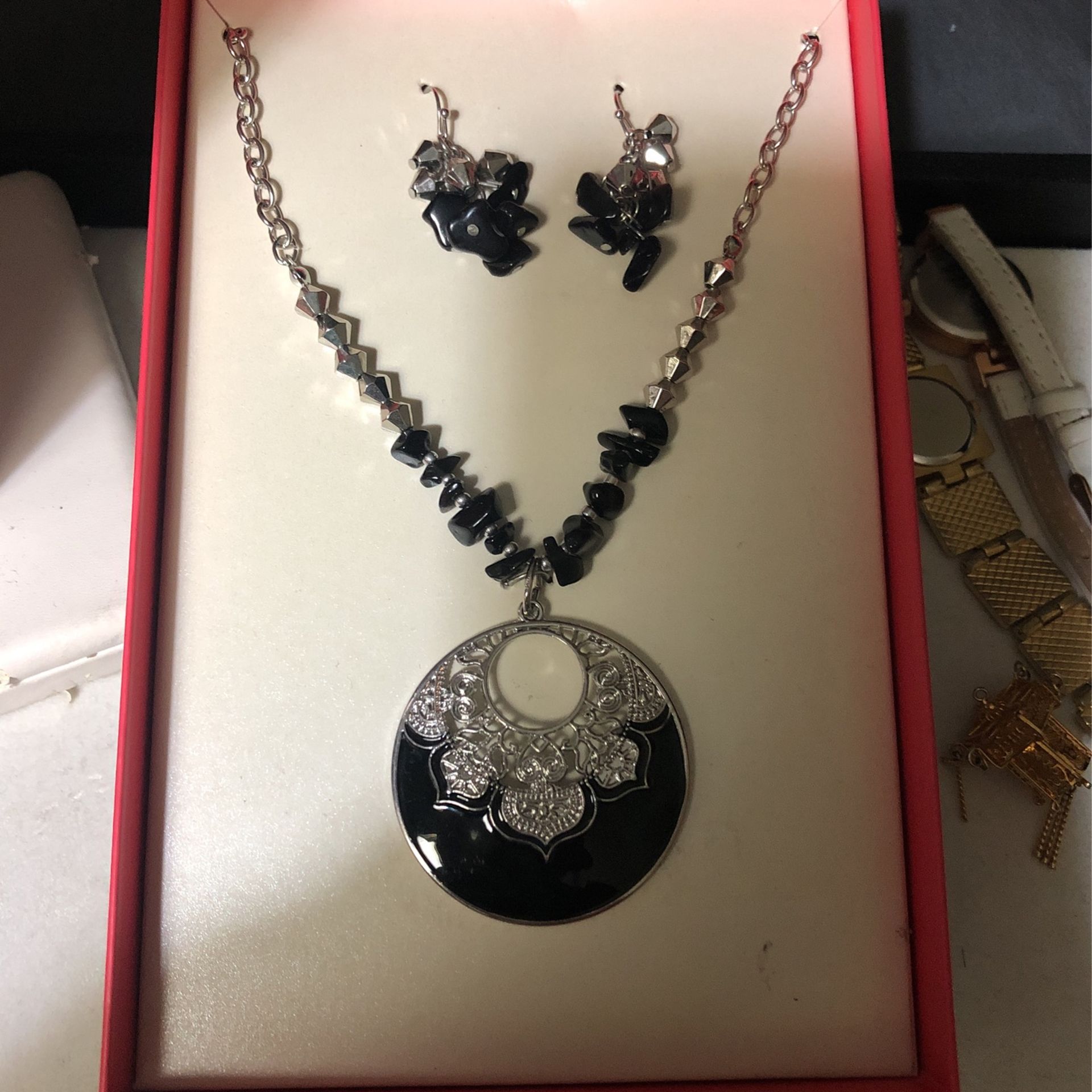 Necklace And Earring Set
