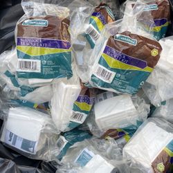 35 Pieces For Vinyl Fencing New Never Used Asking For All $100 