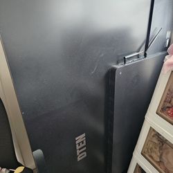 Zoom DTEN TV With Camera For Parts Or Whole