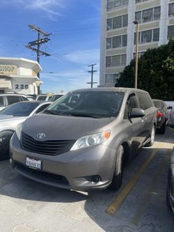2012 Toyota Sienna