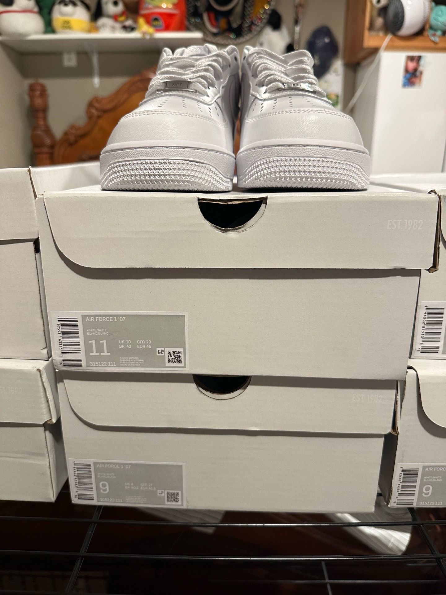 Brand New Nuevos Air Force Ones (White / Blanco)