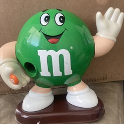 M&M’s CANDY DISPENSER