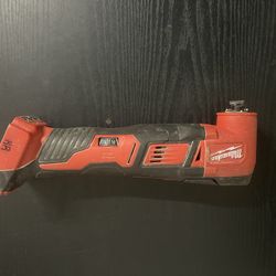 Milwaukee Multi Tool
