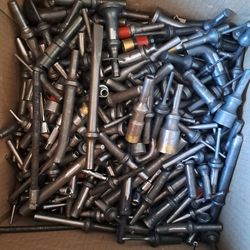 Universal Head Rivets 
