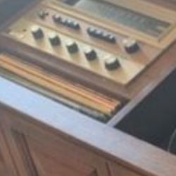 Vintage 1960's Fisher Stereo Console - Solid Wood !