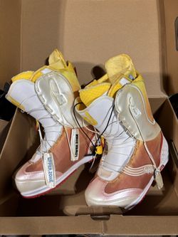 Womens Snow Boarding Boots Burton