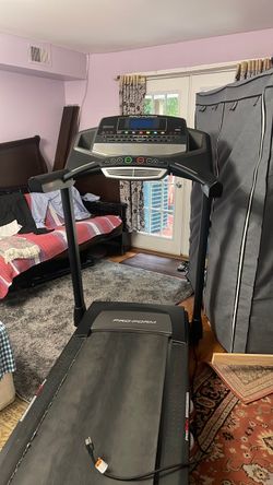 Beautiful Treadmill for Sale - Only $100