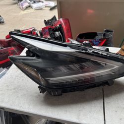 Nissan Murano Right Headlight Oem