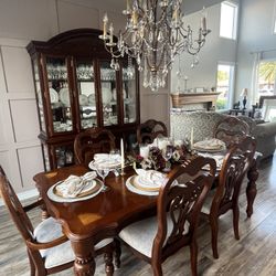 Beautiful Formal Dining Room Set