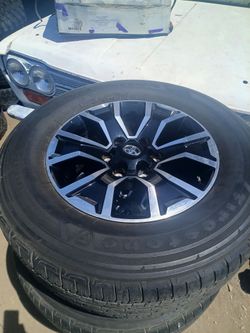 2022 Toyota Tacoma 17" Sport OEM 6lug Rims Tires (4)