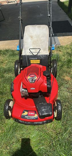 Toro push lawn mower 163cc 22” paid $499 selling $290 obo