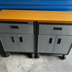 Gladiator Garageworks 3/4 Door Modular Gearboxes w/ wooden top Garage Storage