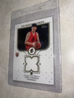 PLAYER-WORN MEMORABILIA YANG HANSEN TOPPS RELIC/MEMORABILIA