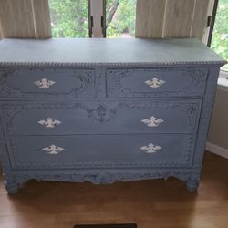Baby hotsell blue dresser