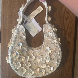 Seashell beaded shoulder bag