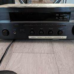 Yamaha AM/FM Audio Receiver 4-inputs