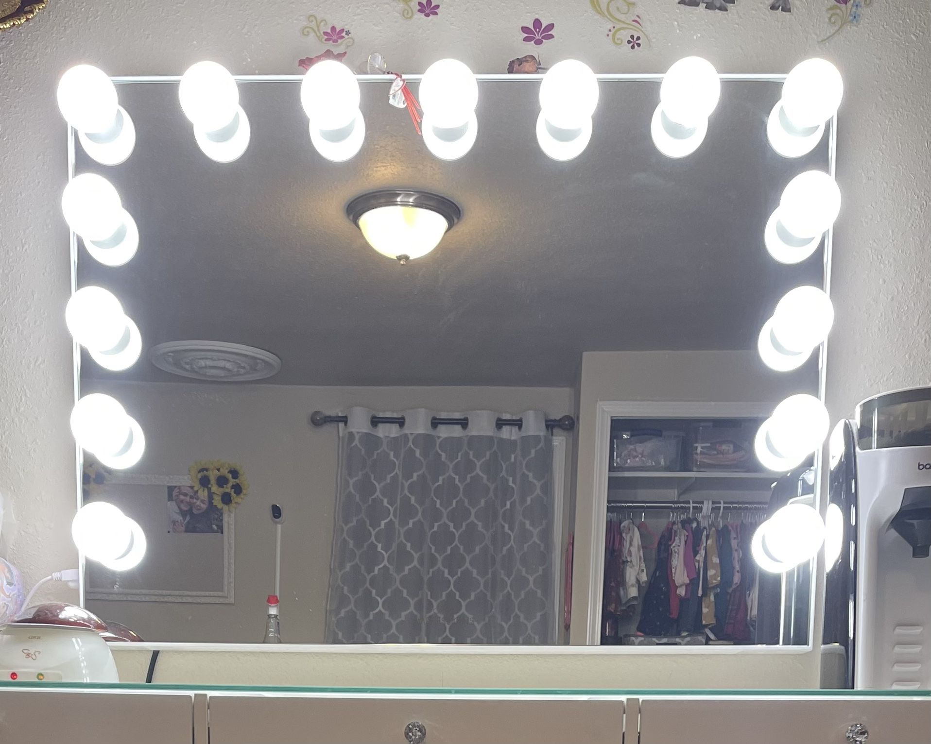 Impressions Makeup Vanity Mirror 