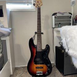 Squier Affinity PJ Bass w/Flatwound Strings