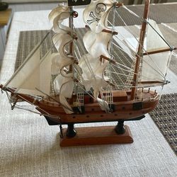 Small Model Ships