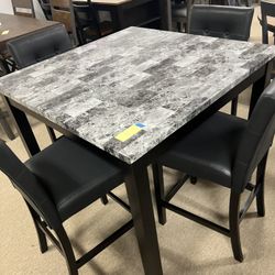 Nice Leather Dining Room Set 