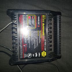 Napa Automatic Battery Charger 12 Volt