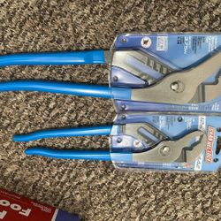Pliers