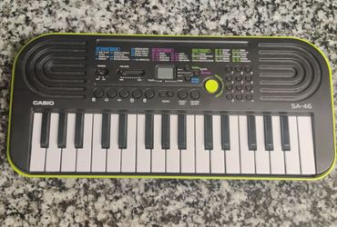Casio SA-46 Mini Keyboard Piano 32-Key Electronic Keyboard Tested & Working