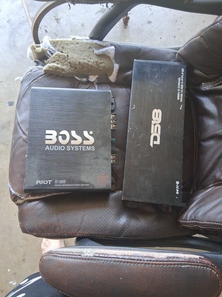Amplifier 1100 Watts.